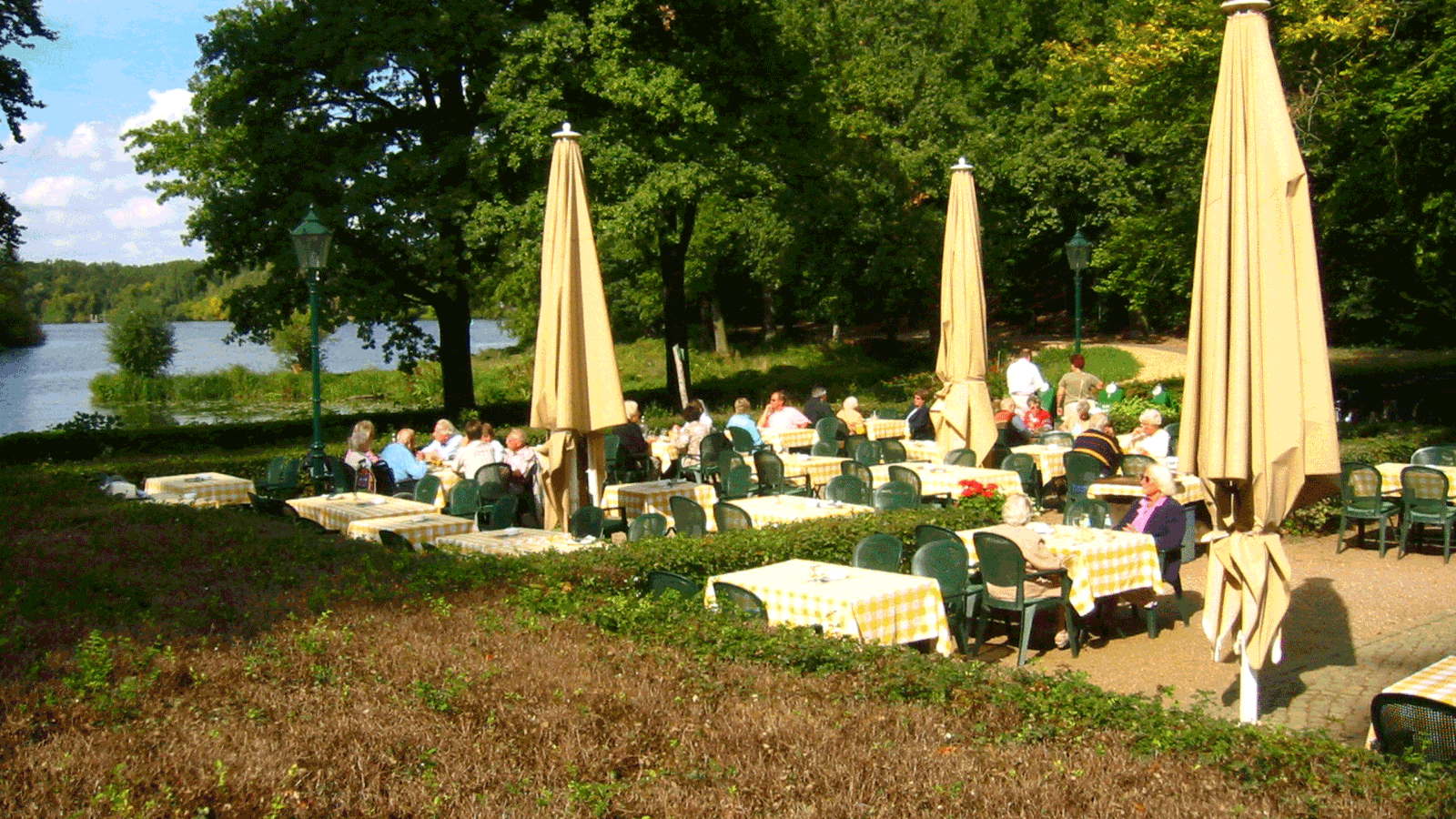 Berlin & Brandenburgs beste rs2 Biergarten Wirtshaus Moorlake