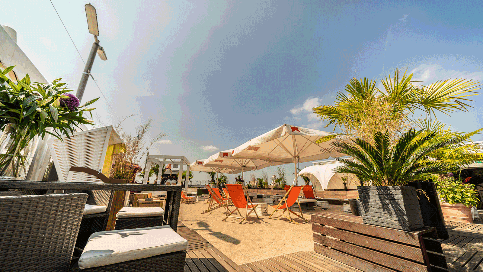 Berlin & Brandenburgs beste Rooftop Bar Deck 5