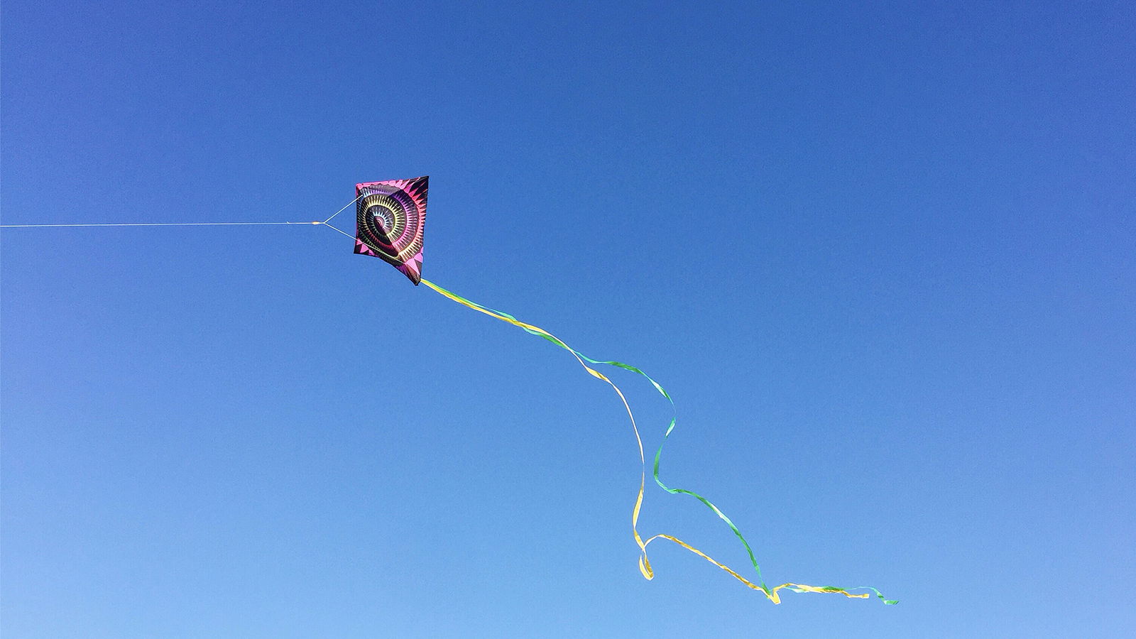 Herbstferien Tipps Drachen steigen