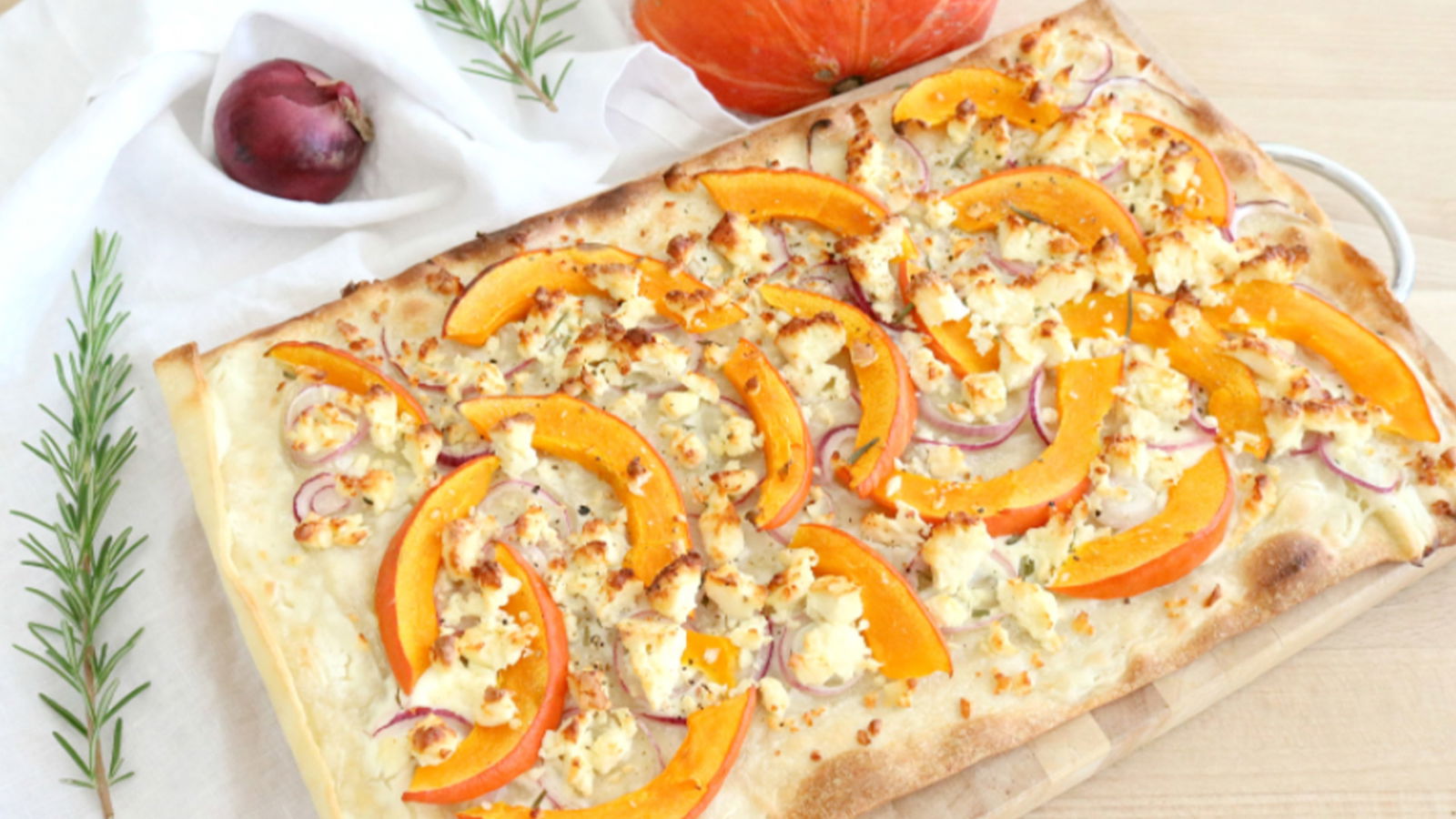 Herbstrezept Flammkuchen Kürbis