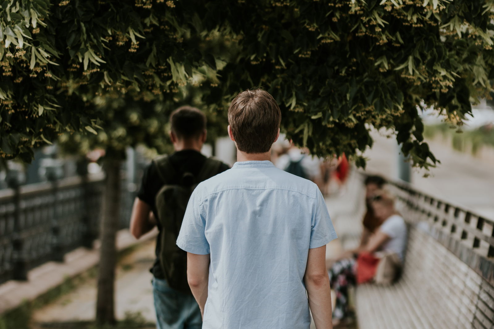 raus freunde treffen