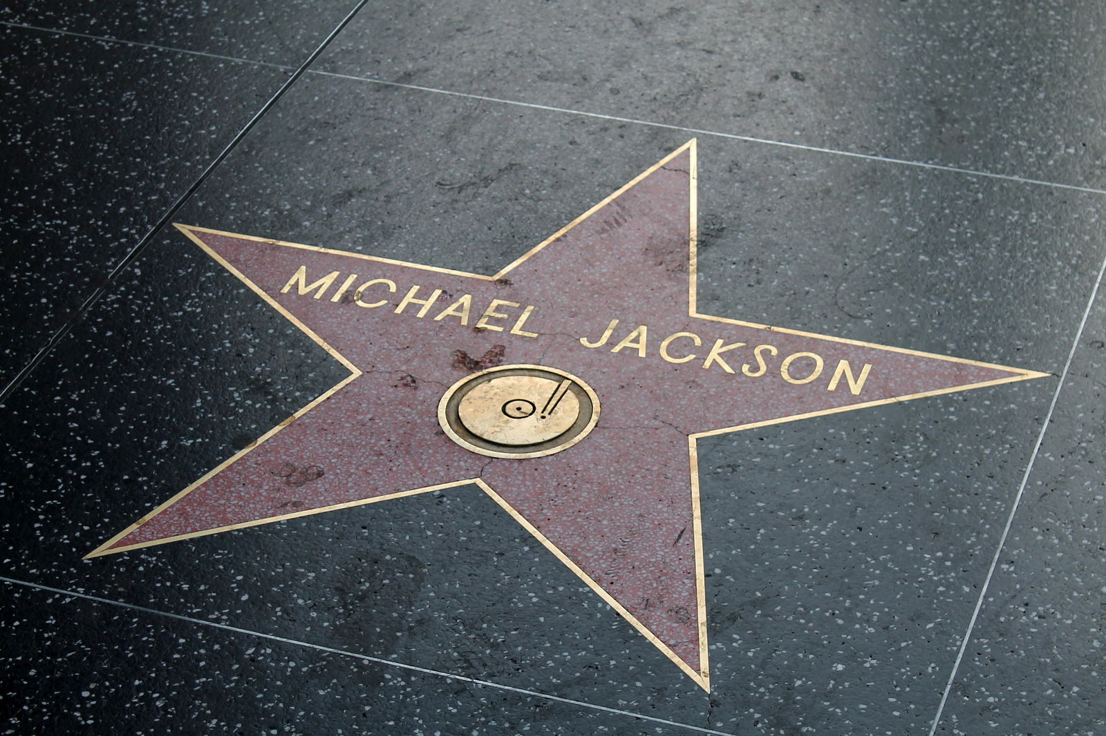 rs2-artikel-90er-hits-michael-jackson-stern