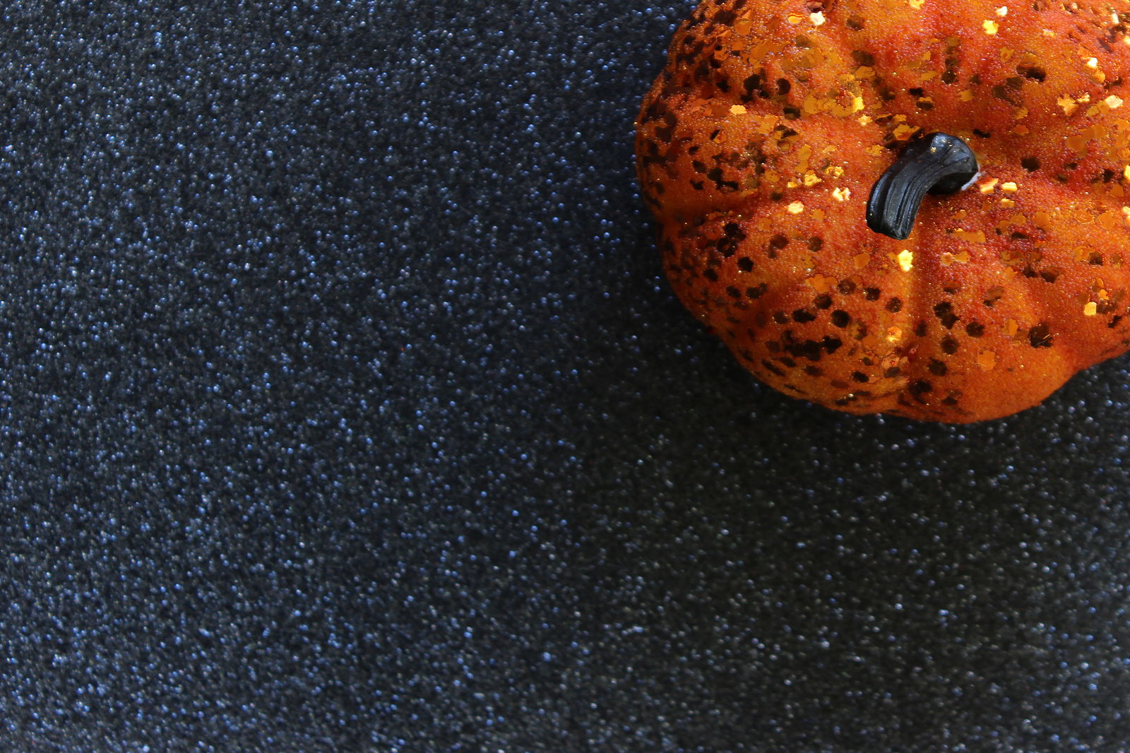 rs2-halloween-diy-kürbis-glitzer