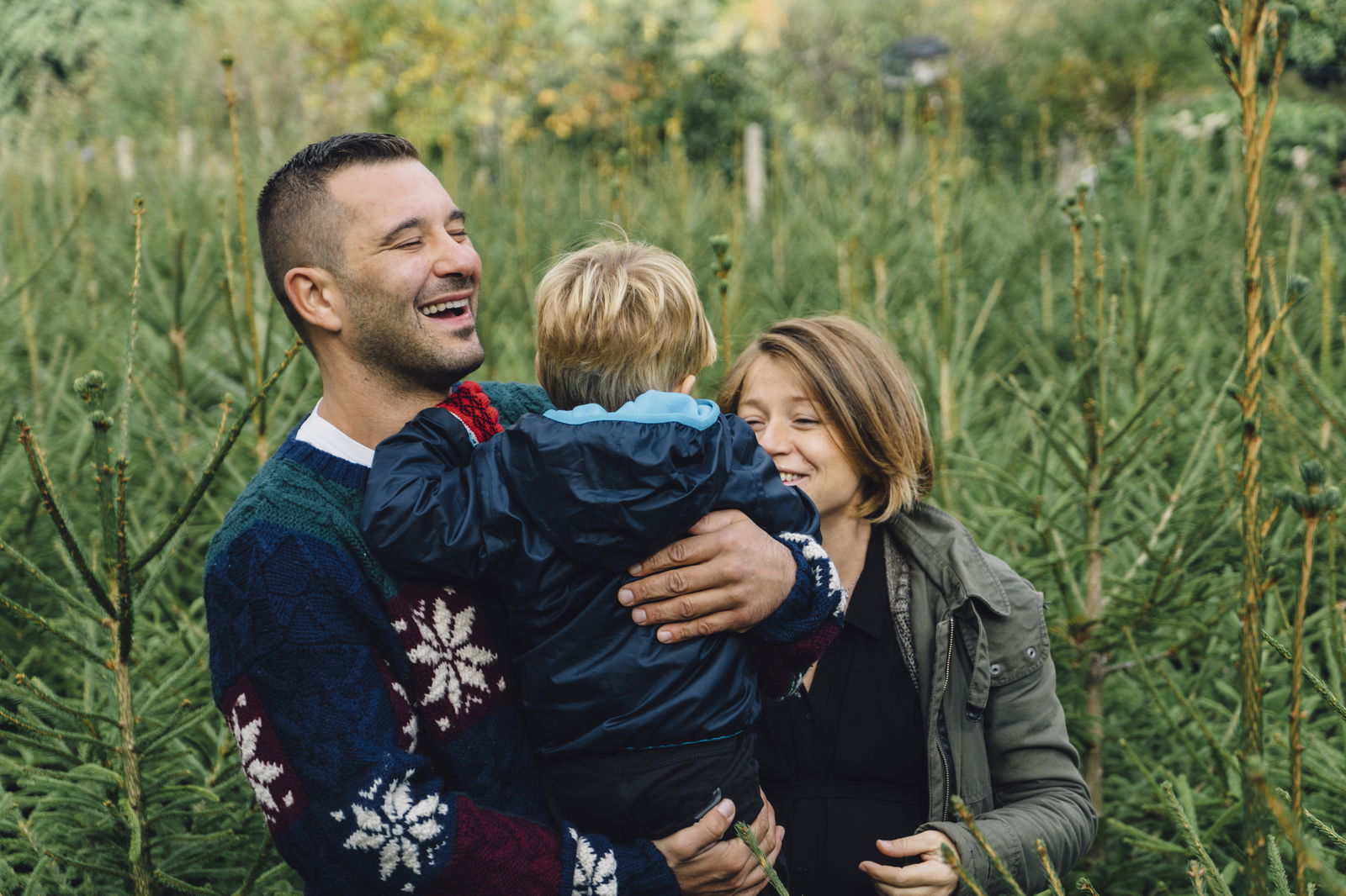 rs2-weihnachtsbaum-familie