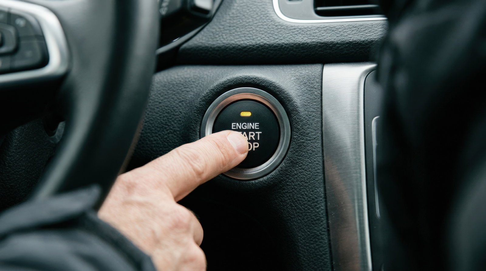 Start/ Stop knopf im Auto