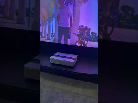 Big Moe auf der IFA 2022 - Ultrakurzdistanz Beamer