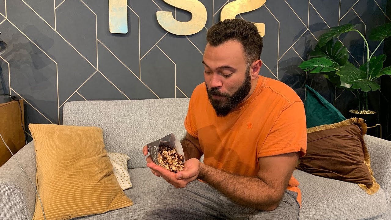 Die rs2-Redaktion testet TikTok-Trends: Nutella-Popcorn mit Big Moe